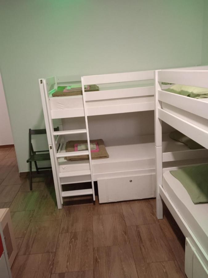 Dioklecijan Delux Hostel Сплит Екстериор снимка