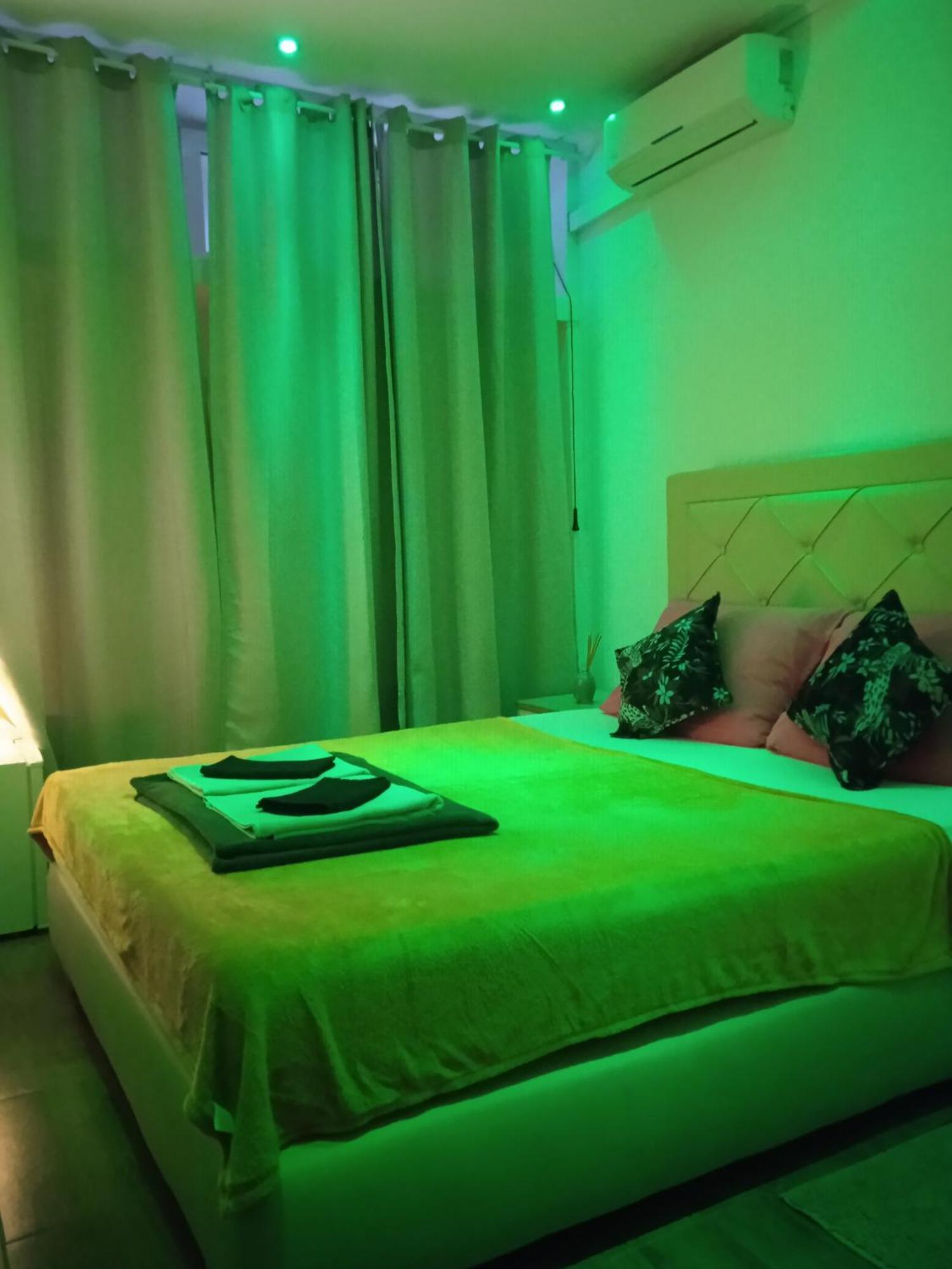 Dioklecijan Delux Hostel Сплит Екстериор снимка